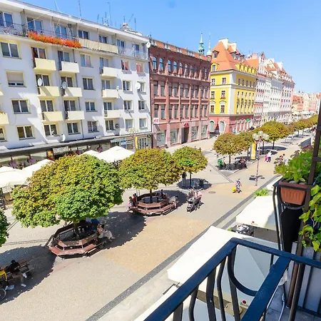 아파트 Swidnicka 8b Market View Balcony - Properunit 브로츠와프